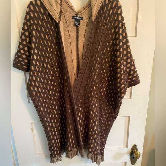 Max Edition Fringe Open Hoodie Cardigan
Cape L/XL - Picture 2 of 6